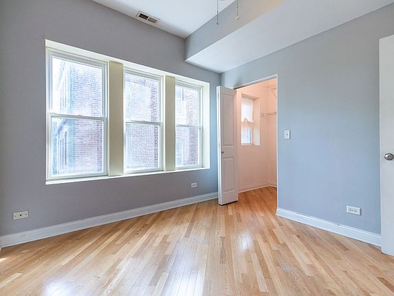 5th image of 1334 W Greenleaf Ave APT 2C