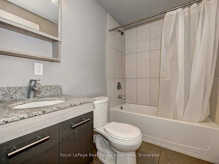250 Albert St #319 — Photo 5