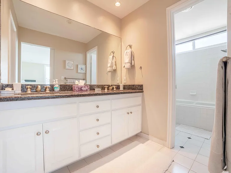 1007 S Catalina Ave — Photo 24