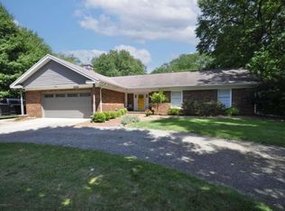 51350 Green Hill Dr, South Bend, IN