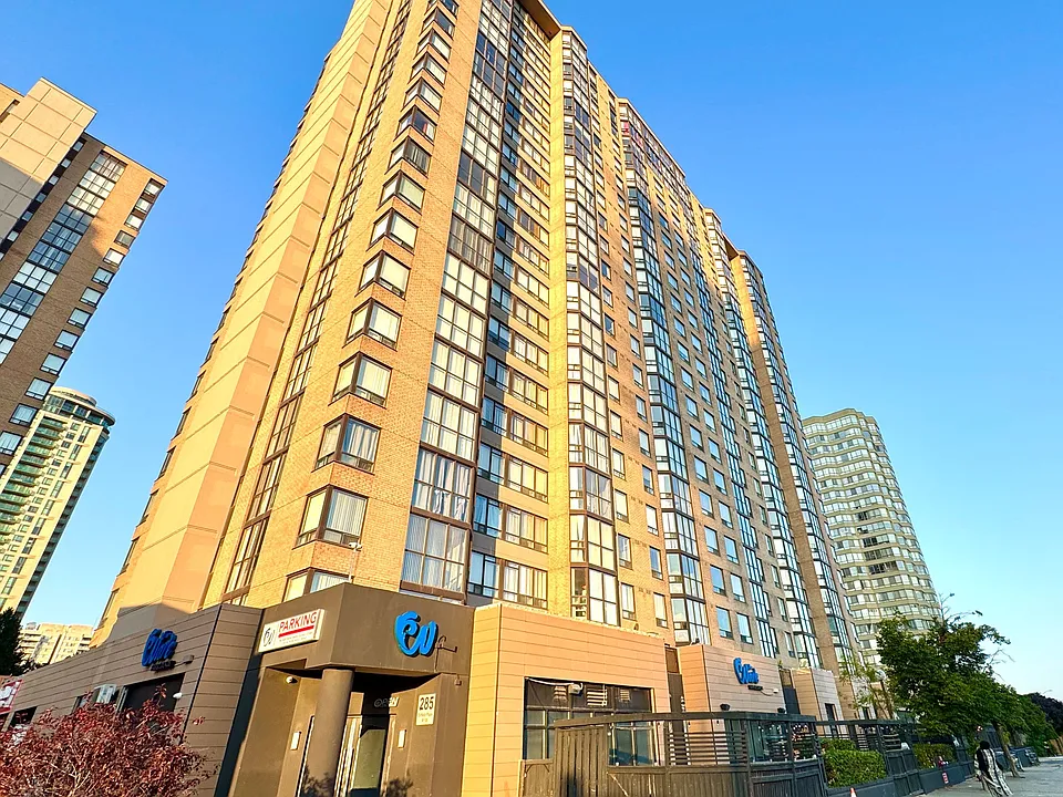 285 Enfield Pl #1412