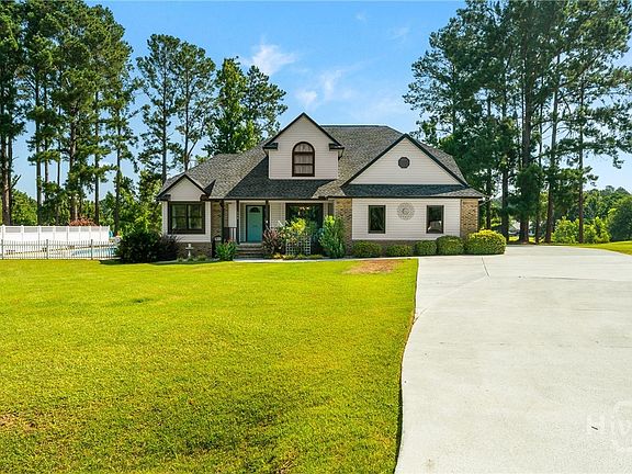 4th image of 534 Saint Andrews Circle
