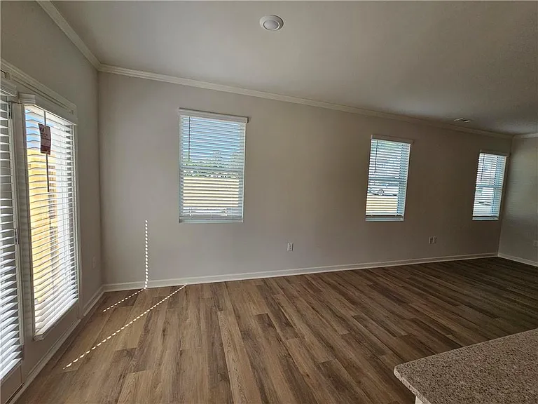 27 Berryville Dr — Photo 14