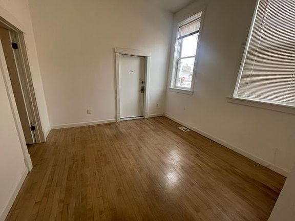 2nd image of 2827 N Central Park Ave APT 1R