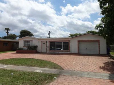 6520 SW 8th St, Pembroke Pines, FL, 33023