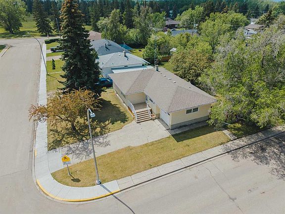 4th image of 5202 E 56th Ave