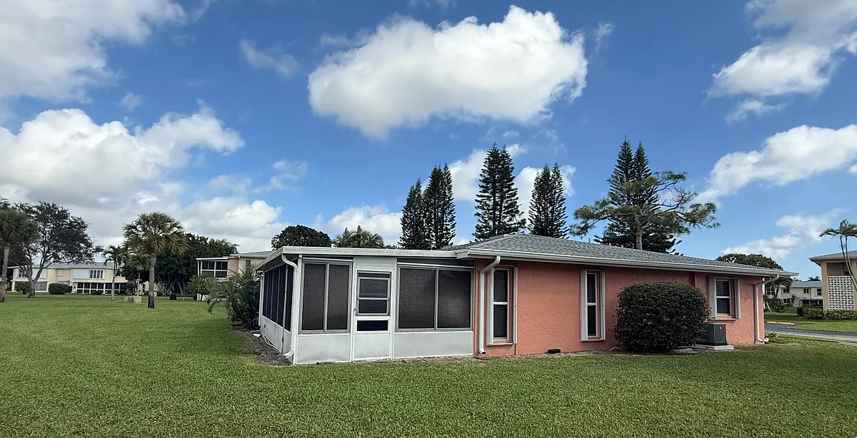 Building Photo - 1460 NW 19th Ter #71-A