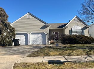 9 Ashley Dr, Delran, NJ 08075