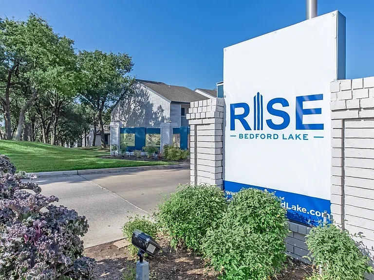 Rise Bedford Lake — Photo 134