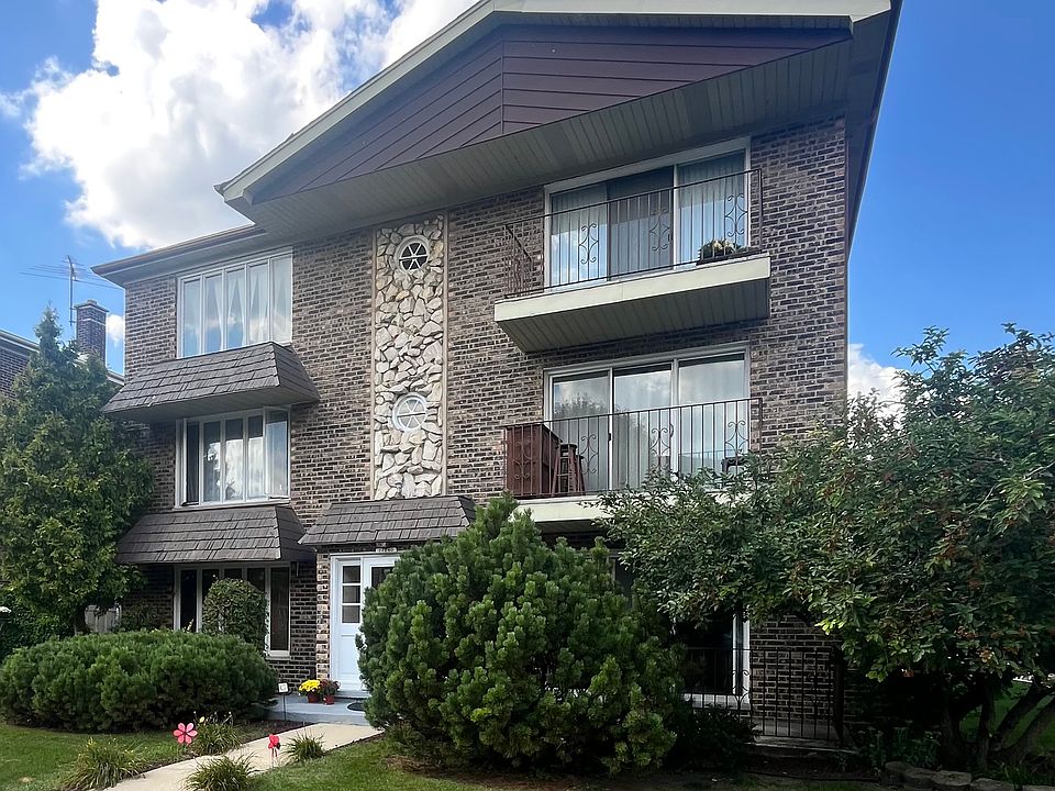 1st image of 11240 Moraine Dr #2S