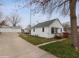 1006 N Brobst St, Knoxville, IA 50138