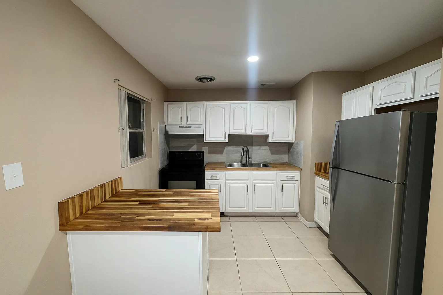 4837 Shoshone Street - 1 — Photo 4