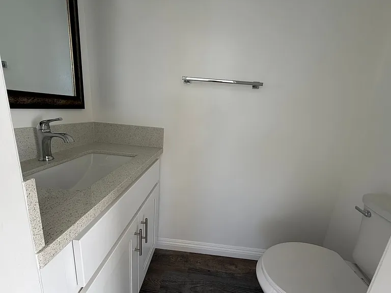 1916 Harriman Ln — Photo 14