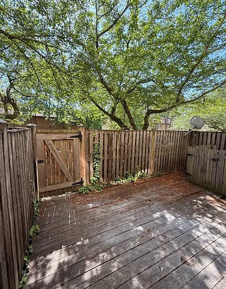 92 Hawthorne Ct NE — Photo 6