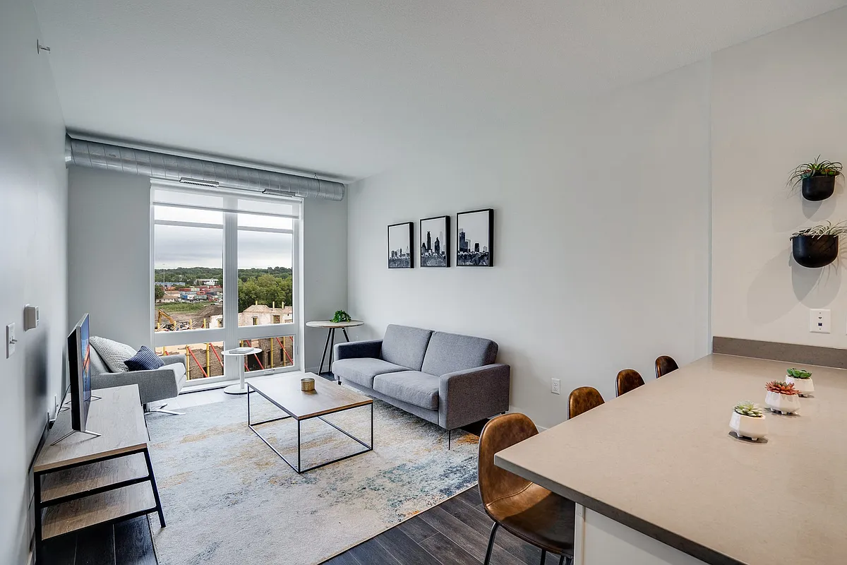 Winchell - 1 Bed / 1 Bath - 593-687 Sq.Ft. - Green on 4th