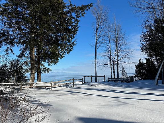 5th image of N10006 Shore Dr