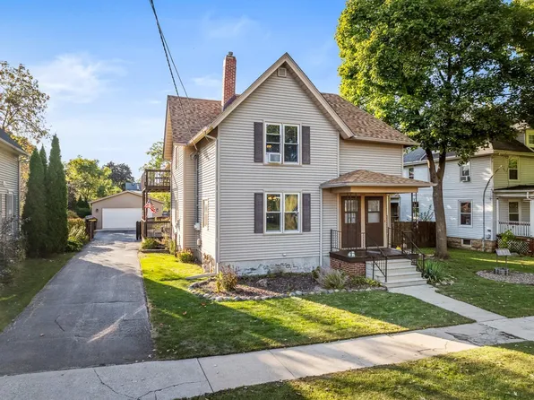 1209 Whitney Blvd, Belvidere, IL 61008