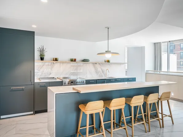 101 West End Avenue image 13 of 25