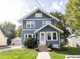 309 N 12th St, Clear Lake, IA 50428