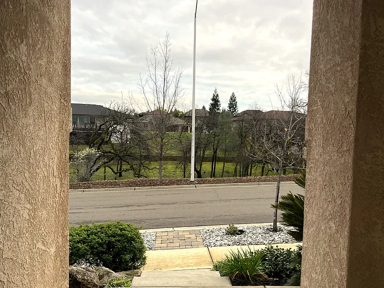 358 Reddington Dr — Photo 37