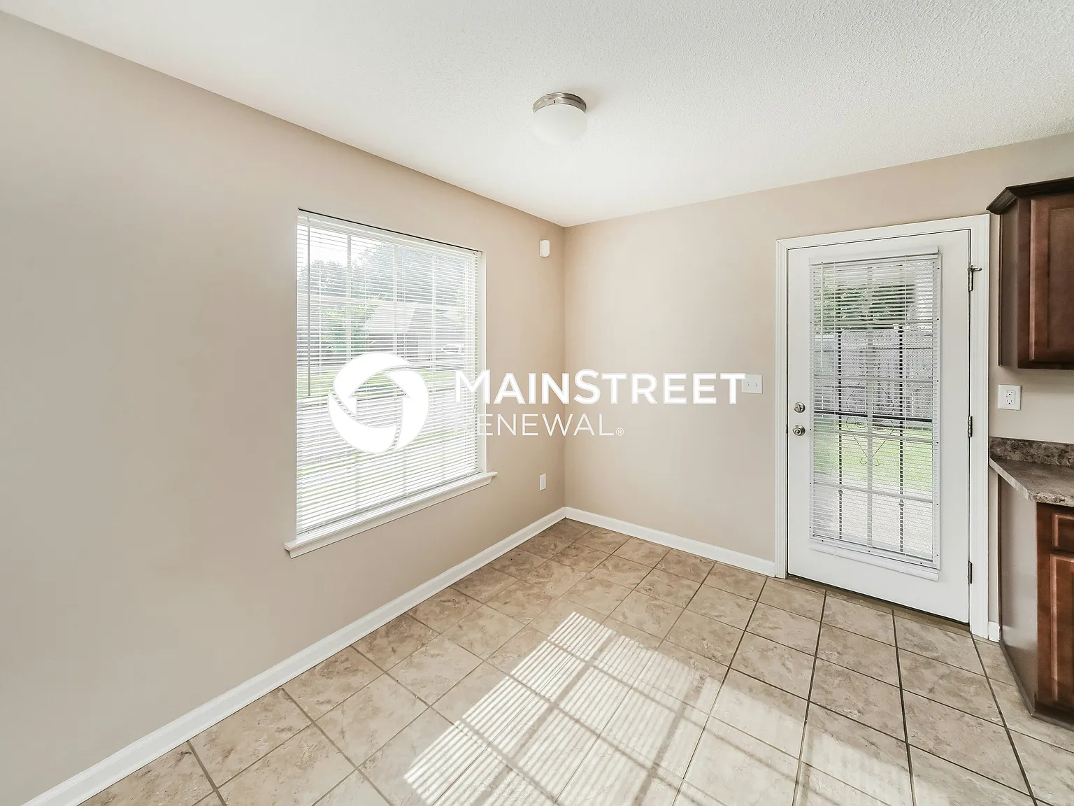 10050 Mill Hill Ave — Photo 4