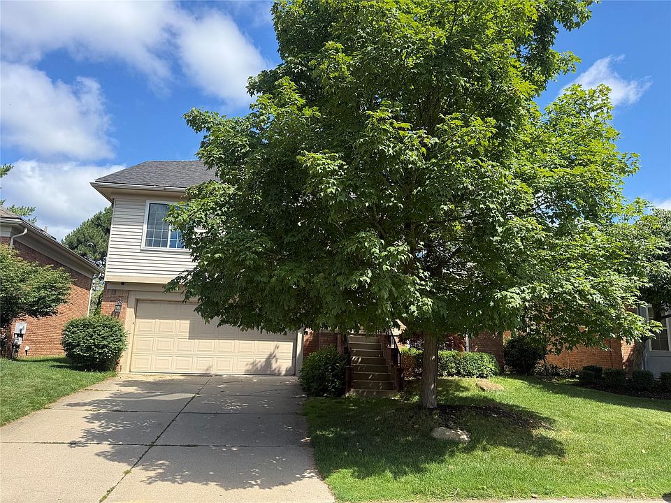 1st image of 3068 Bridlewood Dr
