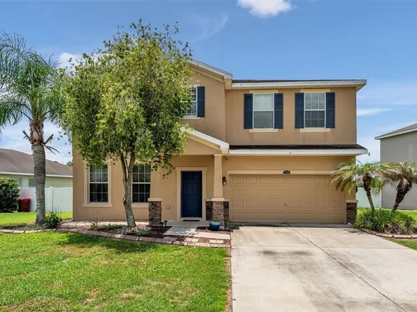 2746 Walden Woods Dr, Plant City, FL 33566