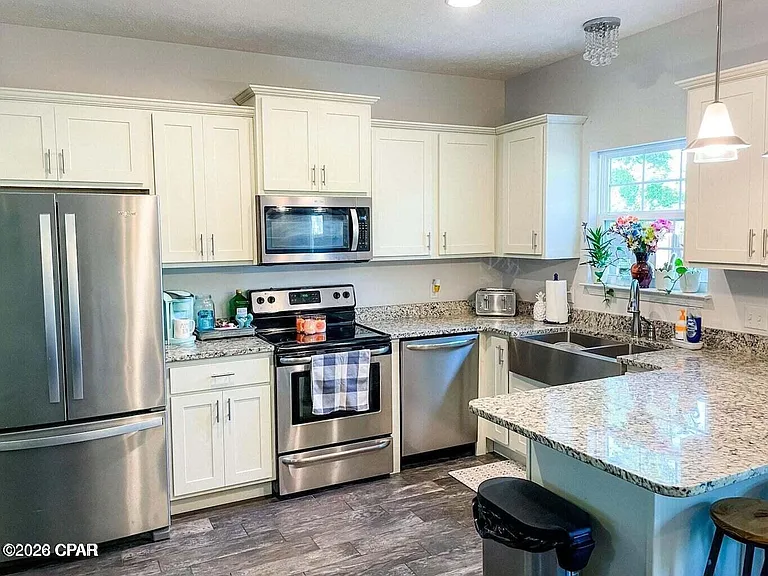 2417 Causeway Manor Ct — Photo 5