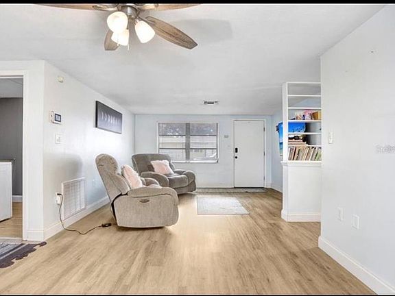 5th image of 9040 Lunar Ln