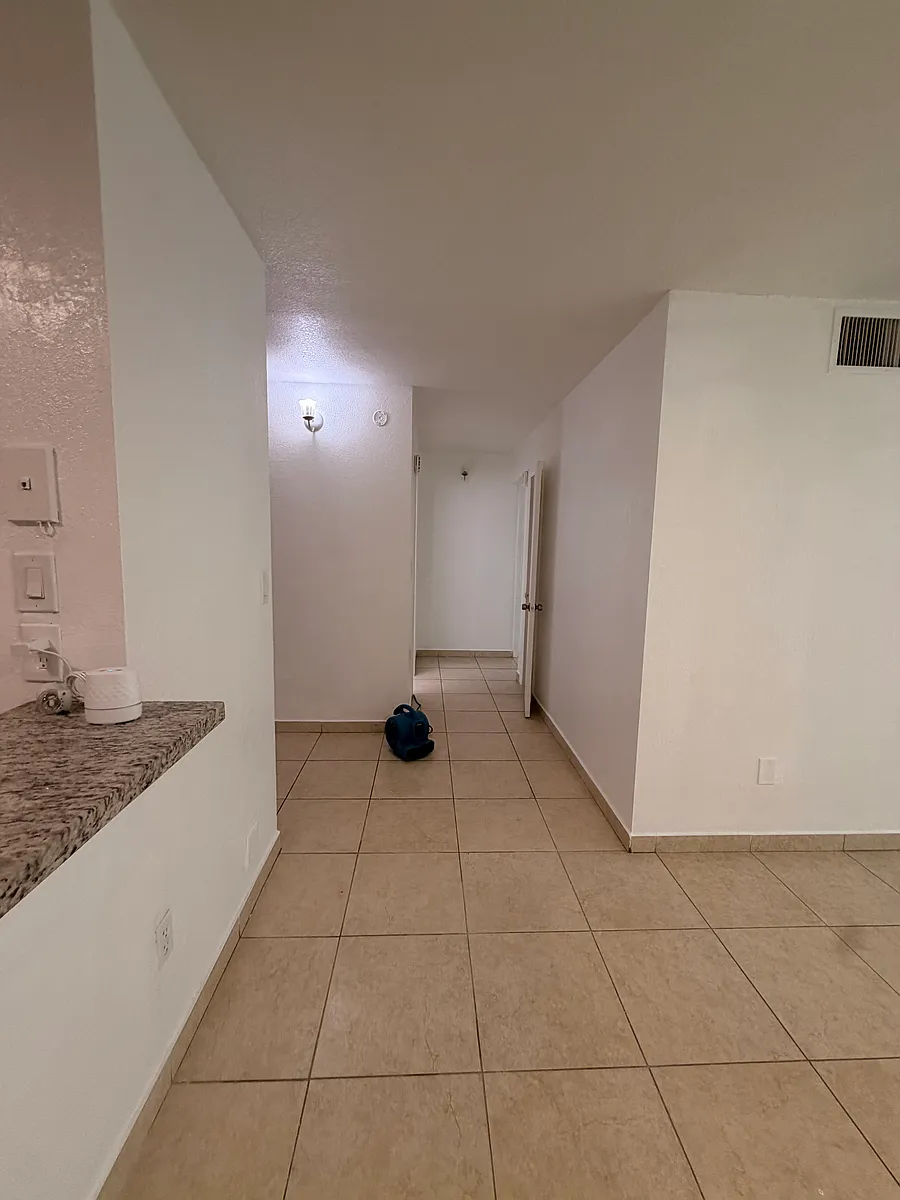 Building Photo - 14820 Naranja Lakes Blvd #D-2
