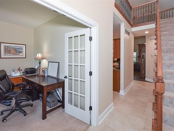 3rd image of 33835 Crown Colony Dr