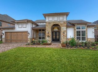 54 Oak Estates Dr, Conroe, TX 77384