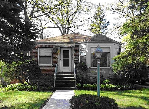 1st image of 307 N Lakeshore Dr