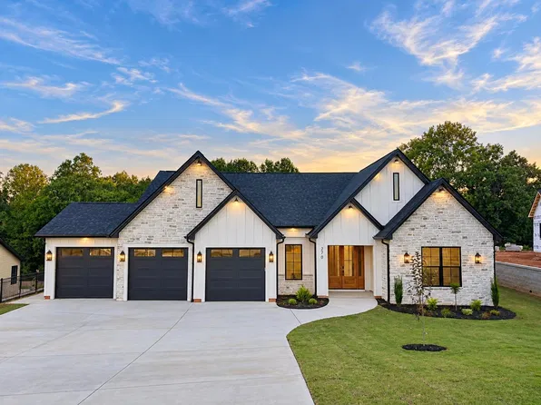 270 Artisan Dr #17, Lyman, SC 29365