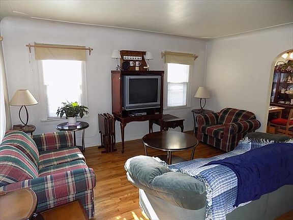 3rd image of 1843 Thelma Ave SE