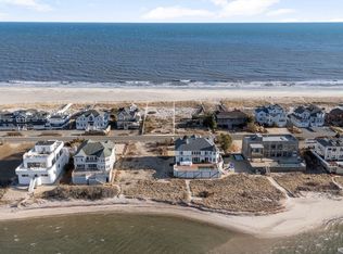 699 Dune Rd, Westhampton Beach, NY 11978