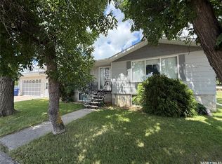 514 Main St SW, Eston, SK S0L1A0