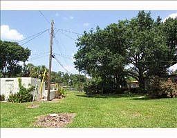 2nd image of 1151 SW 29th St