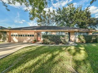 1806 De Milo Dr, Houston, TX 77018