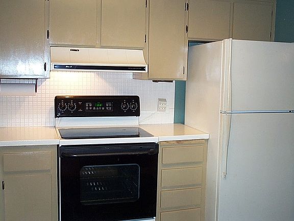 2nd image of 3467 Boca Ciega Dr