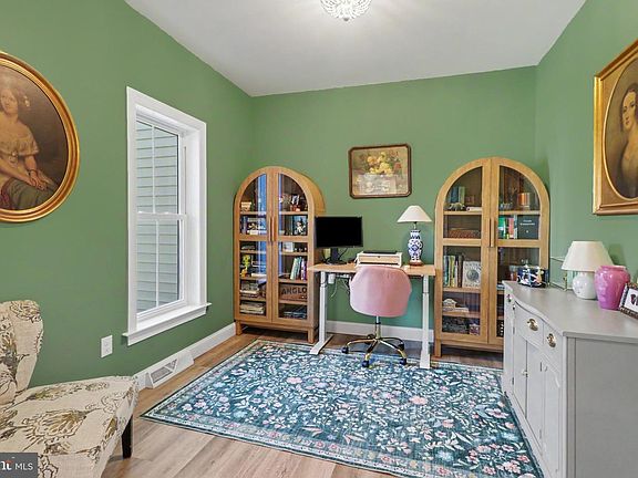 4th image of 70 Lake View Rd #32