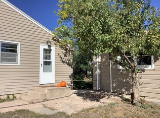 318 E Laughlin Rd, Cheyenne, WY 82009