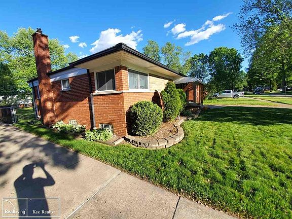2nd image of 29394 Milton Ave