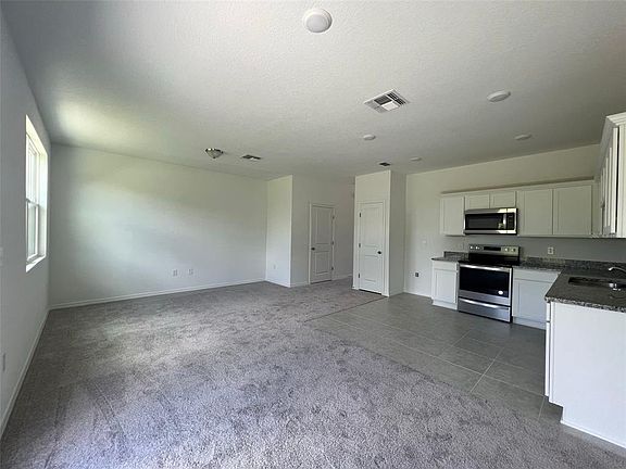 5th image of 545 Madison Dr