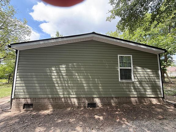 2nd image of 171 McAlpine St
