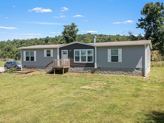 4th image of 505 Philippi Rd