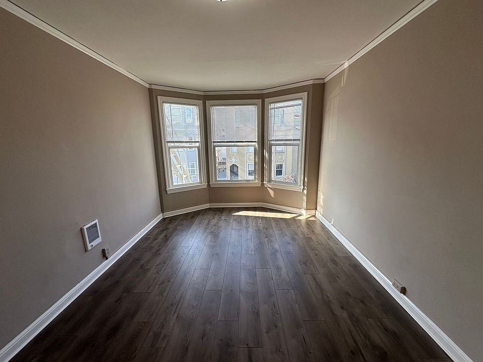 1st image of 20 Mallorca Way APT 3