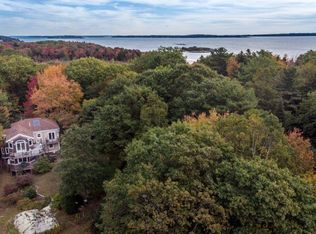 285 Beach Ave, Long Island, ME 04050