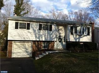 400 Hillside Rd, Ridley Park, PA 19078
