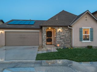 589 S Renn Ave, Fresno, CA 93727